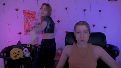 Snapshot of gloria_bubble chatting on 02.13.26 your dream online show from 02.13.26