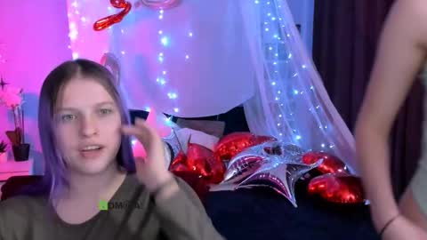 Snapshot of gloria_bubble chatting on 02.25.26 your dream online show from 02.25.26