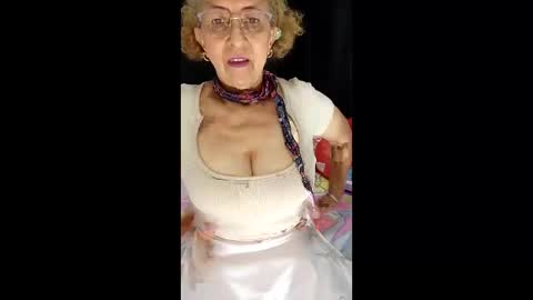 Snapshot of gloria_mature1 chatting on 04.28.26 GLORIA INDEPENDENT MODEL online show from 04.28.26