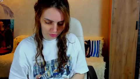 Gloria Wood online show from 05.06.26