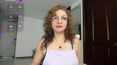 Snapshot of gloriacrespo chatting on 03.07.25 gloriacrespo online show from 03.07.25