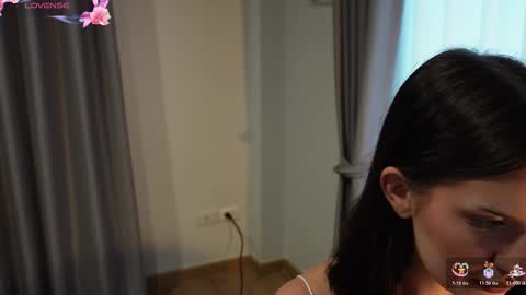 Gloria online show from 10.24.25