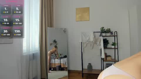 Snapshot of glossybabe_ chatting on 06.29.26 Cherry online show from 06.29.26