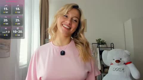 Snapshot of glossybabe_ chatting on 08.04.26 Cherry online show from 08.04.26