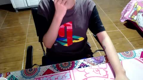 Snapshot of glowingecho chatting on 12.11.24 glowingecho online show from 12.11.24