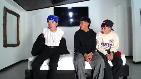 THOMAS AND DAMIAND online show from 10.05.25