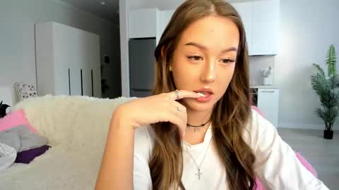 Lina online show from 02.22.26