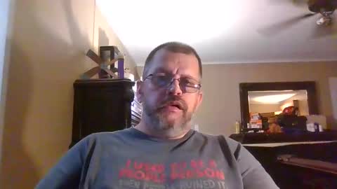 Snapshot of gobey33 chatting on 09.26.25 IDKIDCIDGAF online show from 09.26.25