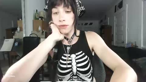 Snapshot of goblinguurl chatting on 06.17.26 GoblinGirl online show from 06.17.26