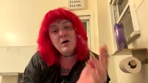 Snapshot of goddess182002 chatting on 11.04.25 goddess182002 online show from 11.04.25