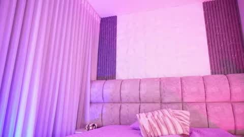 goddess_eli77 online show from 04.25.26