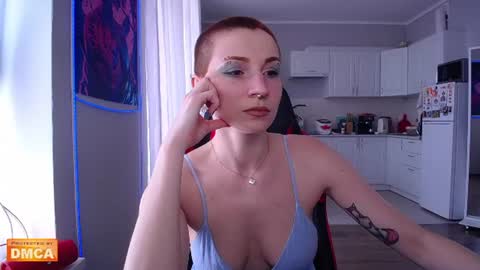 Snapshot of goddess_elpisfoxter chatting on 06.30.26 Elpis Foxter online show from 06.30.26