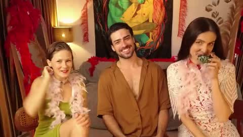   330 UTC2 girls   online show from 05.03.26