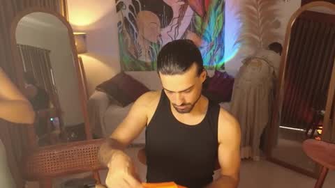 Snapshot of goddess_marylin chatting on 05.28.26 330 UTC2 girls online show from 05.28.26