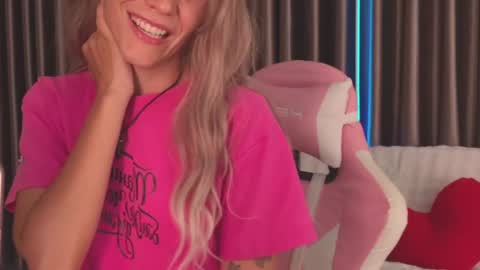 Katarina online show from 04.25.26
