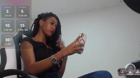 Snapshot of goddess_valen chatting on 10.22.25 goddess_valen online show from 10.22.25