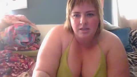 GoddesseE online show from 04.20.26