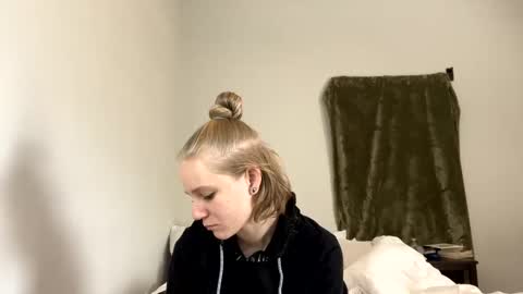 Snapshot of goddessfeyaa chatting on 12.09.24 feyaa22 online show from 12.09.24