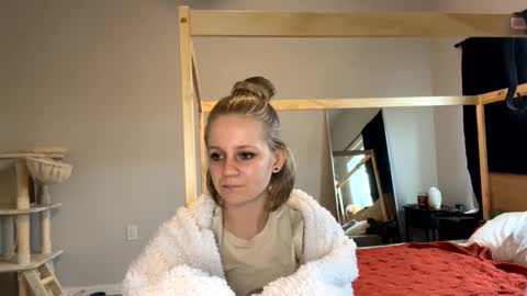 Snapshot of goddessfeyaa chatting on 01.11.25 feyaa22 online show from 01.11.25