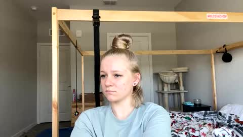 Snapshot of goddessfeyaa chatting on 01.30.25 feyaa22 online show from 01.30.25