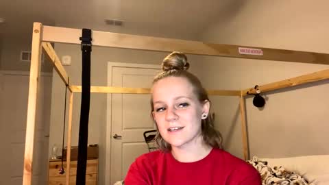 Snapshot of goddessfeyaa chatting on 02.01.25 feyaa22 online show from 02.01.25