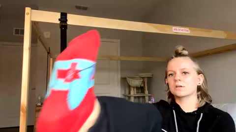 Snapshot of goddessfeyaa chatting on 02.01.25 feyaa22 online show from 02.01.25