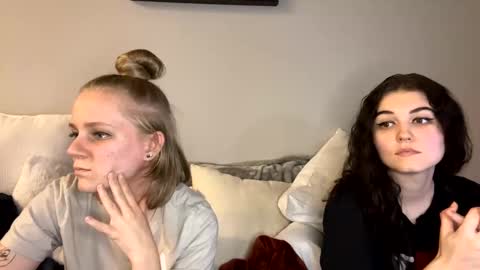 Snapshot of goddessfeyaa chatting on 02.09.25 feyaa22 online show from 02.09.25