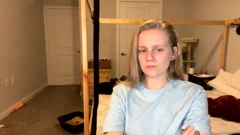 Snapshot of goddessfeyaa chatting on 02.22.25 feyaa22 online show from 02.22.25