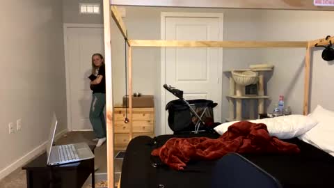 Snapshot of goddessfeyaa chatting on 03.02.25 feyaa22 online show from 03.02.25