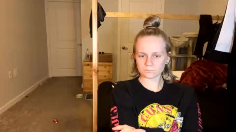 Snapshot of goddessfeyaa chatting on 03.09.25 feyaa22 online show from 03.09.25