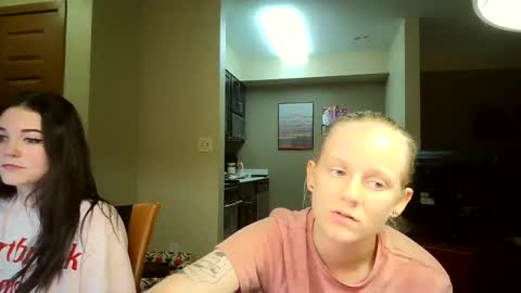 Snapshot of goddessfeyaa chatting on 09.20.25 feyaa22 online show from 09.20.25