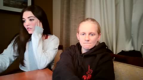 Snapshot of goddessfeyaa chatting on 10.03.25 feyaa22 online show from 10.03.25