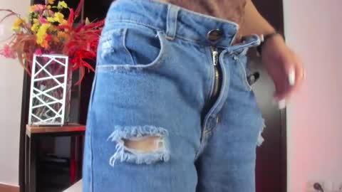 Julieta online show from 02.27.25