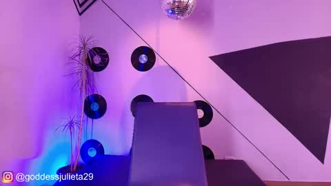 Julieta online show from 03.20.26