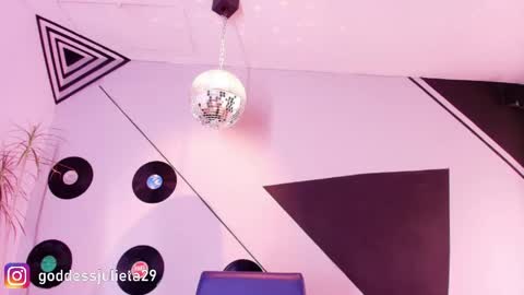 Snapshot of goddessjulieta chatting on 05.24.26 Julieta online show from 05.24.26