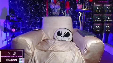 Snapshot of goddessjuliettenoiir chatting on 04.02.26 Goddes Juliette Noiir online show from 04.02.26