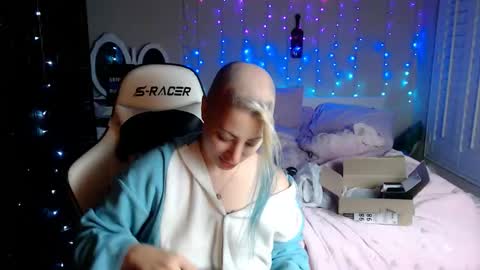 Snapshot of goddesslilith chatting on 11.19.25 Goddess Lilith - 111 tks to PM online show from 11.19.25