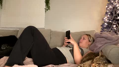 Snapshot of goddessmayvn chatting on 12.21.24 GoddessMayvn online show from 12.21.24