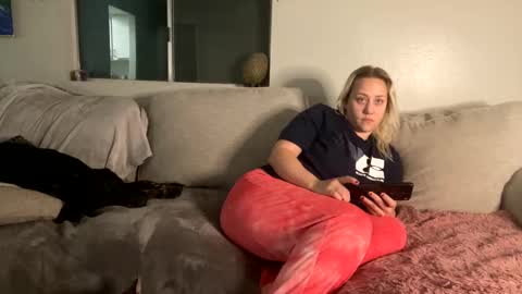 Snapshot of goddessmayvn chatting on 02.01.25 GoddessMayvn online show from 02.01.25