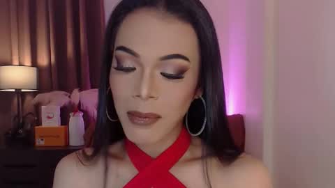 Snapshot of goddessmichaella chatting on 12.20.24 Michaella online show from 12.20.24