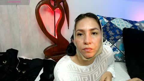  Naih Reyes online show from 04.03.26