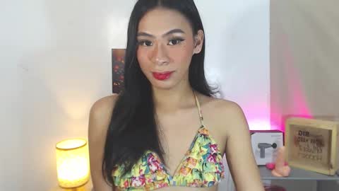 Snapshot of goddessnianxx chatting on 10.26.25 Kyla and Nian online show from 10.26.25