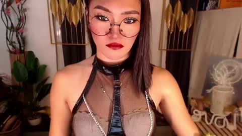 quinnie online show from 02.04.25