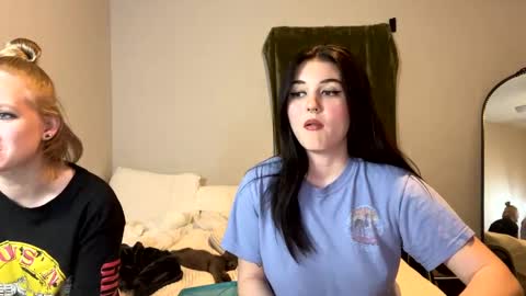 Snapshot of goddessshadowraven chatting on 12.09.24 Goddess Raven online show from 12.09.24