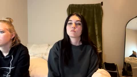 Snapshot of goddessshadowraven chatting on 12.09.24 Goddess Raven online show from 12.09.24