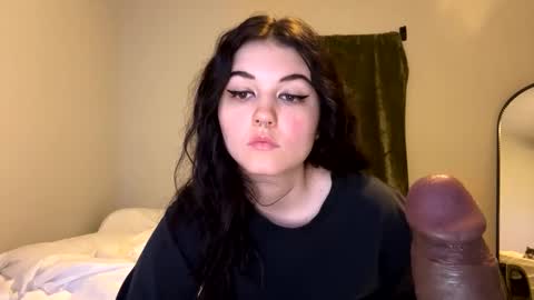 Snapshot of goddessshadowraven chatting on 12.11.24 Goddess Raven online show from 12.11.24