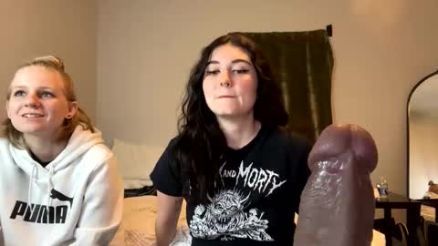 Snapshot of goddessshadowraven chatting on 12.14.24 Goddess Raven online show from 12.14.24