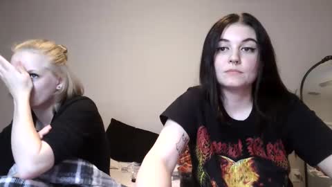 Goddess Raven online show from 01.05.25