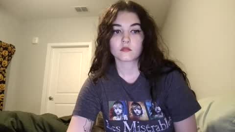 Snapshot of goddessshadowraven chatting on 01.11.25 Goddess Raven online show from 01.11.25