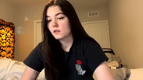 Snapshot of goddessshadowraven chatting on 01.23.25 Goddess Raven online show from 01.23.25